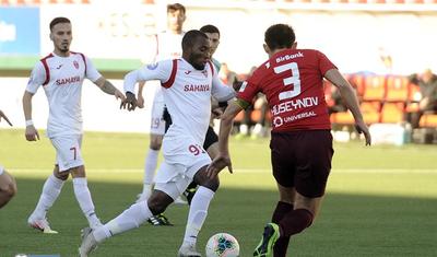 Aldıqları pula, oynadıqları futbola bax! -
