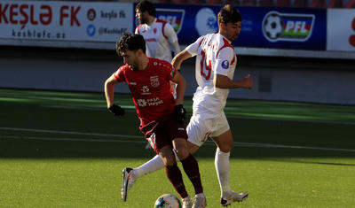 Aldıqları pula, oynadıqları futbola bax! -