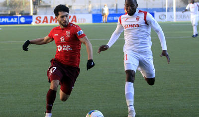 Aldıqları pula, oynadıqları futbola bax! -