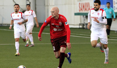Aldıqları pula, oynadıqları futbola bax! -