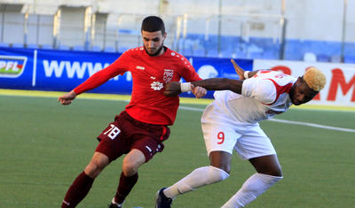 Aldıqları pula, oynadıqları futbola bax! -