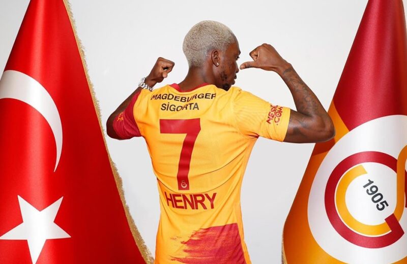 “Qalatasaray”la müqavilə imzaladı - Üçüncü dəfə