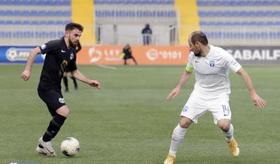 Azərbaycan futbolunda varlı ilə kasıb kəllə-kəlləyə gələndə…