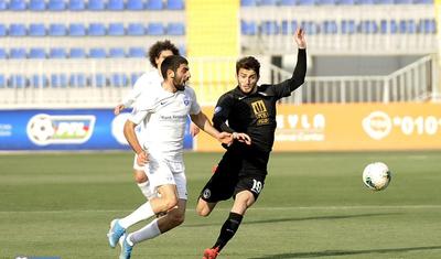 Azərbaycan futbolunda varlı ilə kasıb kəllə-kəlləyə gələndə…