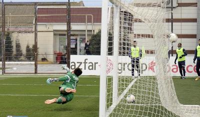 "Qarabağ" yenə...