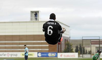 "Qarabağ" yenə...