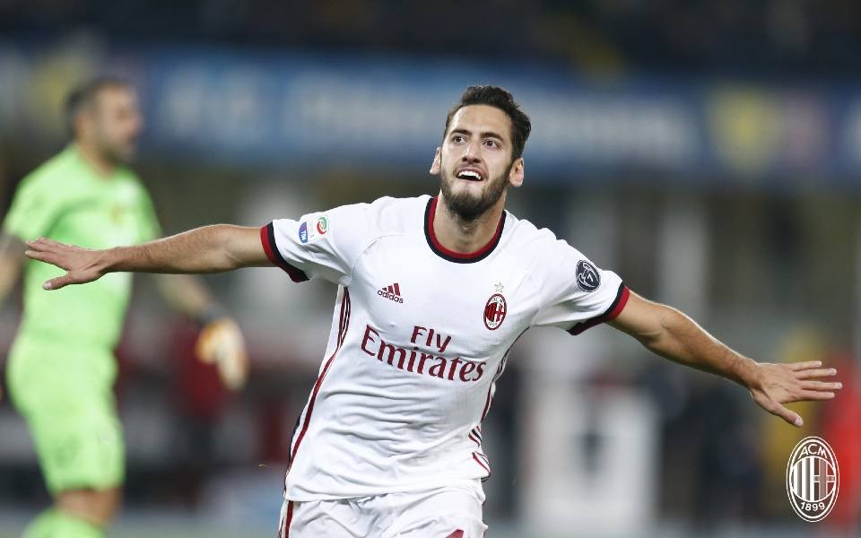 3 klub Çalhanoğlu ilə maraqlanır -