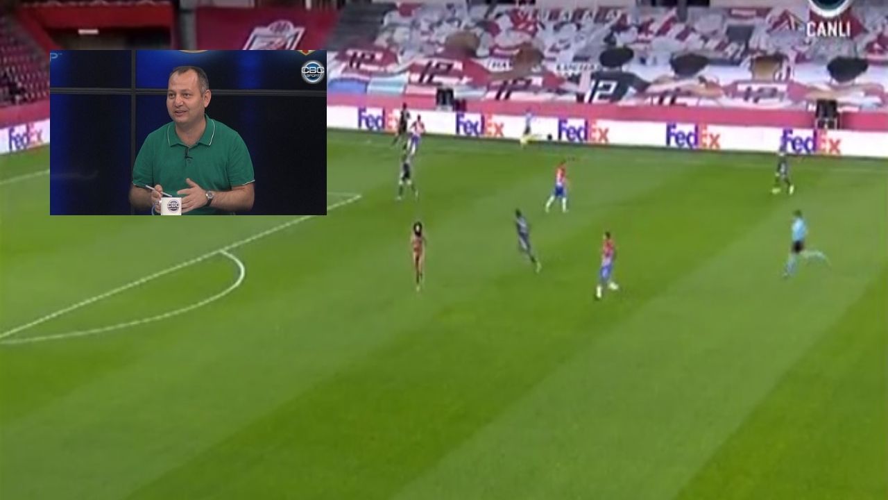 Elnur Məmmədlinin meydana çılpaq azarkeşin girməsinə reaksiyası - VİDEO