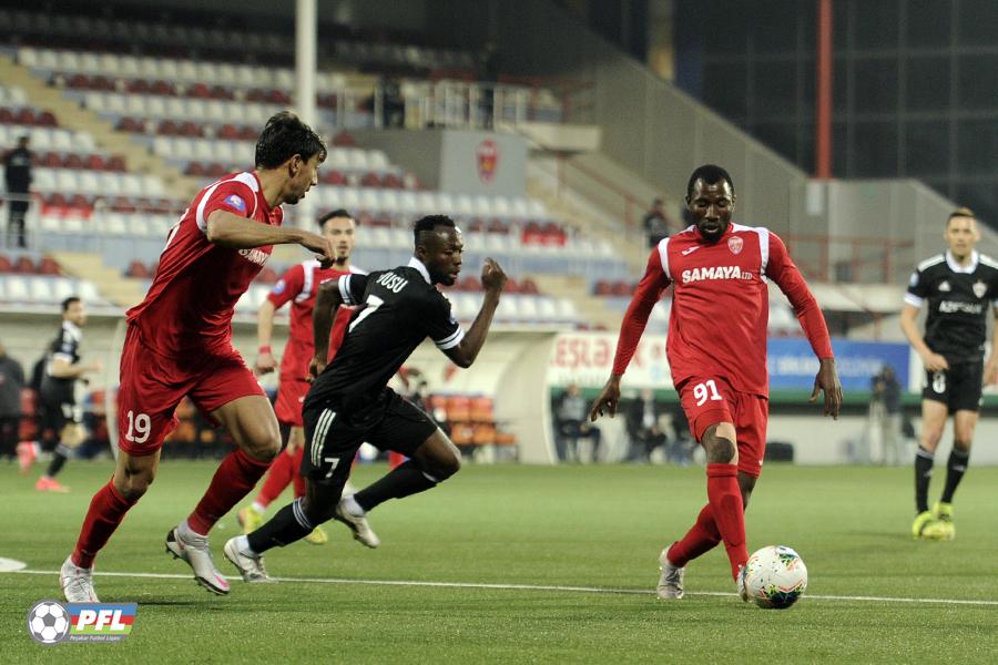 "Qarabağ"la 1:1 etdilər, 1000 manatı stolun üstündə gördülər