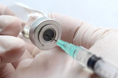 Həkimdən peyvəndlə bağlı açıqlama: 20 nəfərin ölmə ehtimalı var