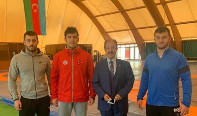 Səfir Bakıda Türkiyə yığmasına diqqət göstərdi -