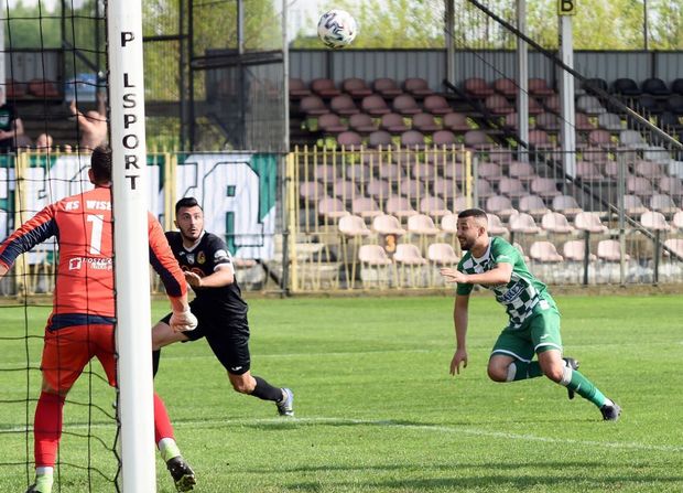 Azərbaycanlı futbolçu Polşa komandasında 5-ci qolunu vurdu - VİDEO+FOTO