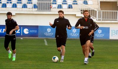"Sumqayıt" gözünü yoldan çəkdi, o, döndü -
