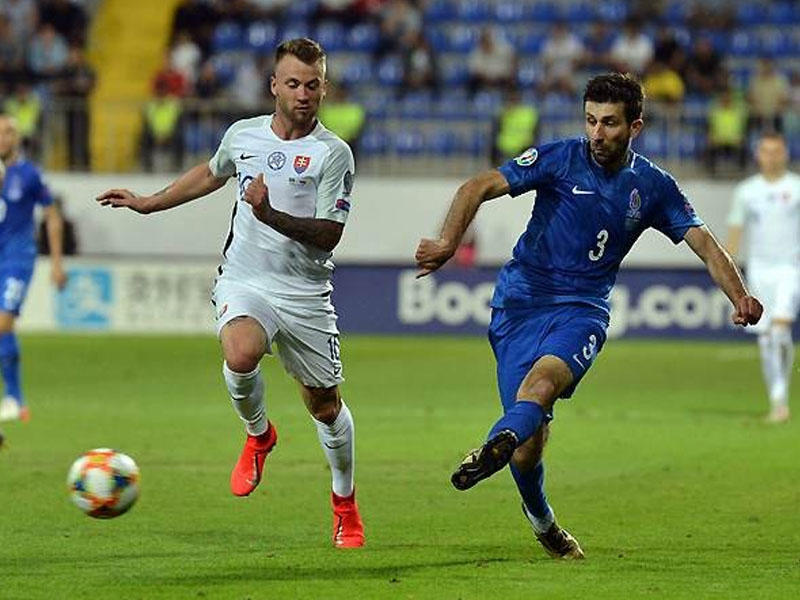 Yola saldığı futbolçuların sayı 10-a çatdı