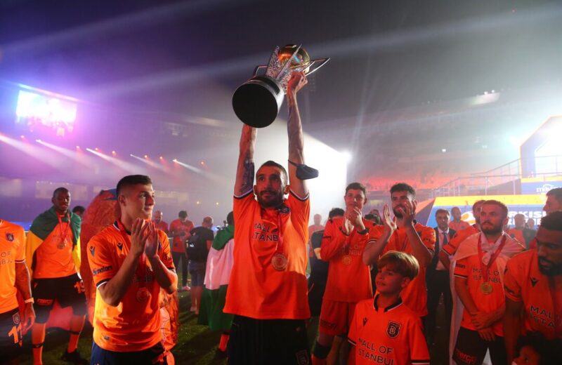 Tanınmış türkiyəli futbolçu klubsuz qaldı