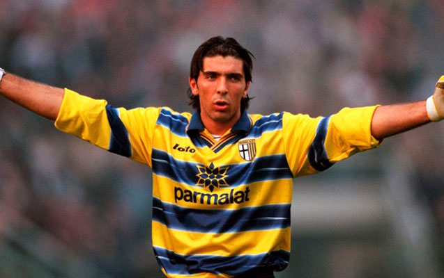 Buffon 20 il sonra “Parma”ya qayıtdı – MARAQLI VİDEO