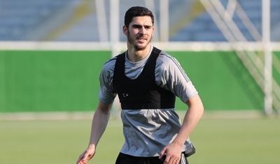 3 ildən sonra “Qarabağ”a döndü, ilk məşqə çıxdı -