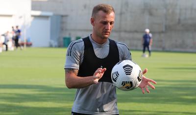 3 ildən sonra “Qarabağ”a döndü, ilk məşqə çıxdı -