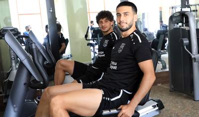 "Sumqayıt"lı futbolçular güc yığır -