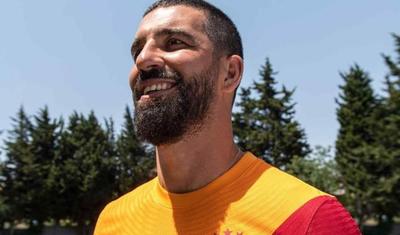 “Qalatasaray” yeni formalarını təqdim etdi -