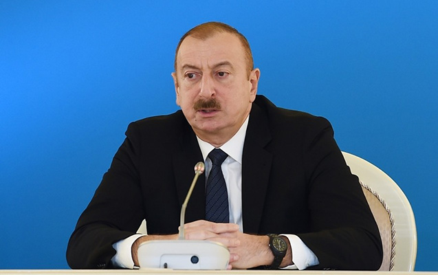 Prezident zəncirlənmiş erməni əsgərlərdən danışdı: