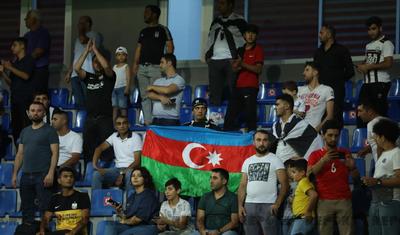 Siz də görün: "Neftçi"nin sevincli dəqiqələri -