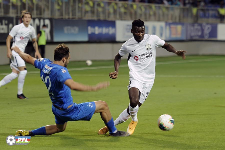 La Liqa klubu "Neftçi"nin futbolçusunun arxasınca gəldi