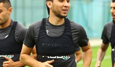 Azərbaycanlı futbolçular qonşu torpağında -