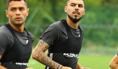 Azərbaycanlı futbolçular qonşu torpağında -