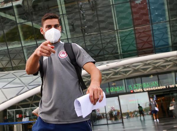 "Neftçi" yolunda: 9 futbolçunu Bakıya gətirmədilər - VİDEO+FOTOREPORTAJ