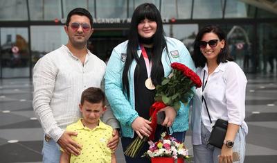 Olimpiadadakı ilk medalçımız Bakıda belə qarşılandı