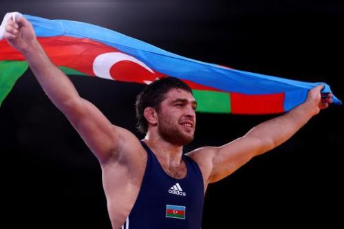 TOKİO-2020: Sadullayev güləşçimiz üçün medala yol açdı