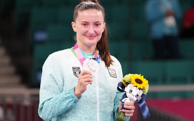 "Prezidentdən üzr istəyirəm" - Olimpiya medalçımız