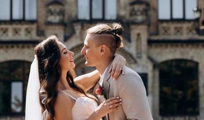 Millimizin eks oyunçusu özünə toy etdi, bal ayına yollandı -