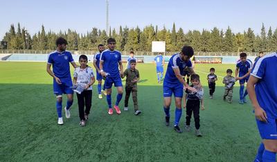 Tovuzlu futbolçulardan şəhid övladlarına böyük ehtiram -