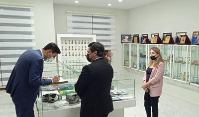 Yeni nazir akademiya ilə tanış oldu -