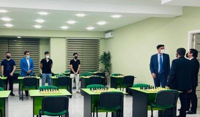 Yeni nazir akademiya ilə tanış oldu -