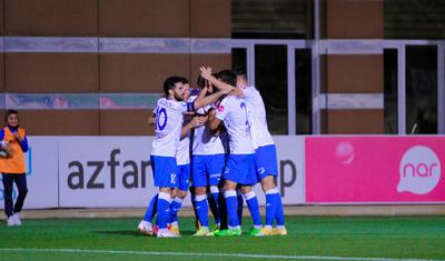 İki qəsəbə arasında "soyuq futbol" -