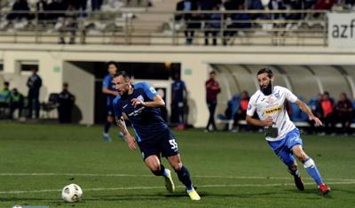 İki qəsəbə arasında "soyuq futbol" -