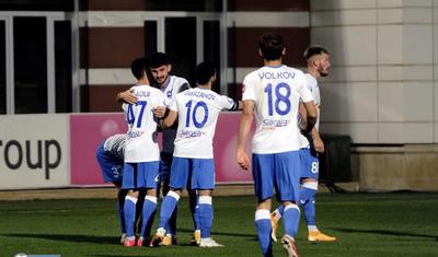 İki qəsəbə arasında "soyuq futbol" -