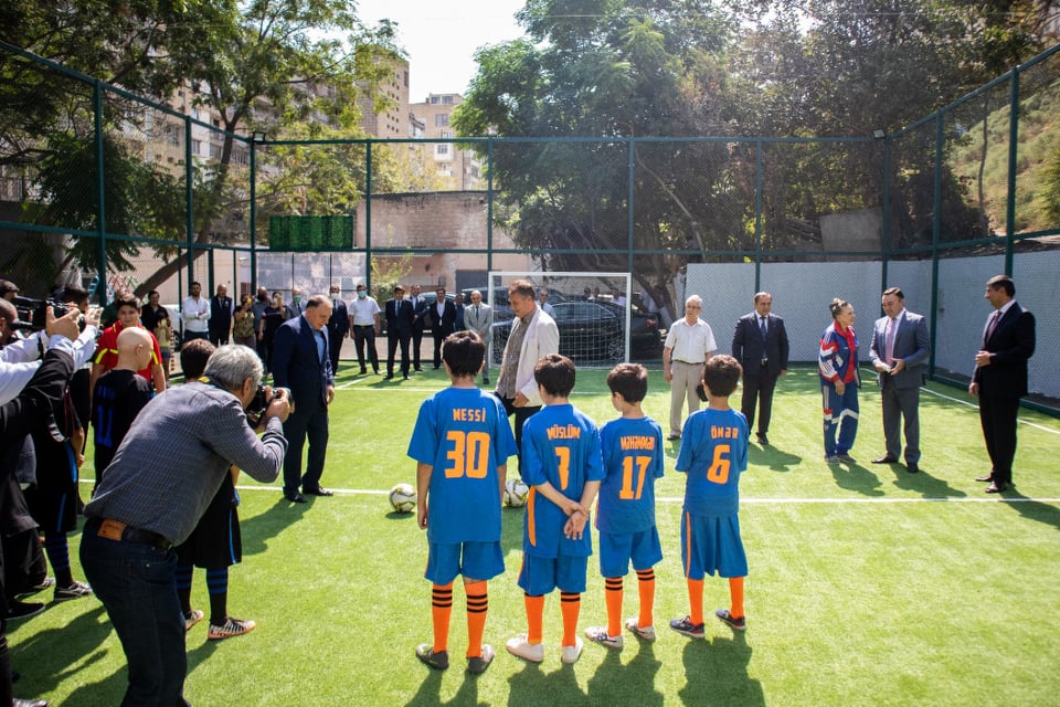 Deputat futbol üçün daha bir təşəbbüs göstərdi - FOTOLAR