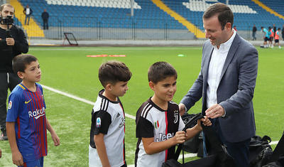 Elxan Məmmədov Tovuzda futbol oynadı -