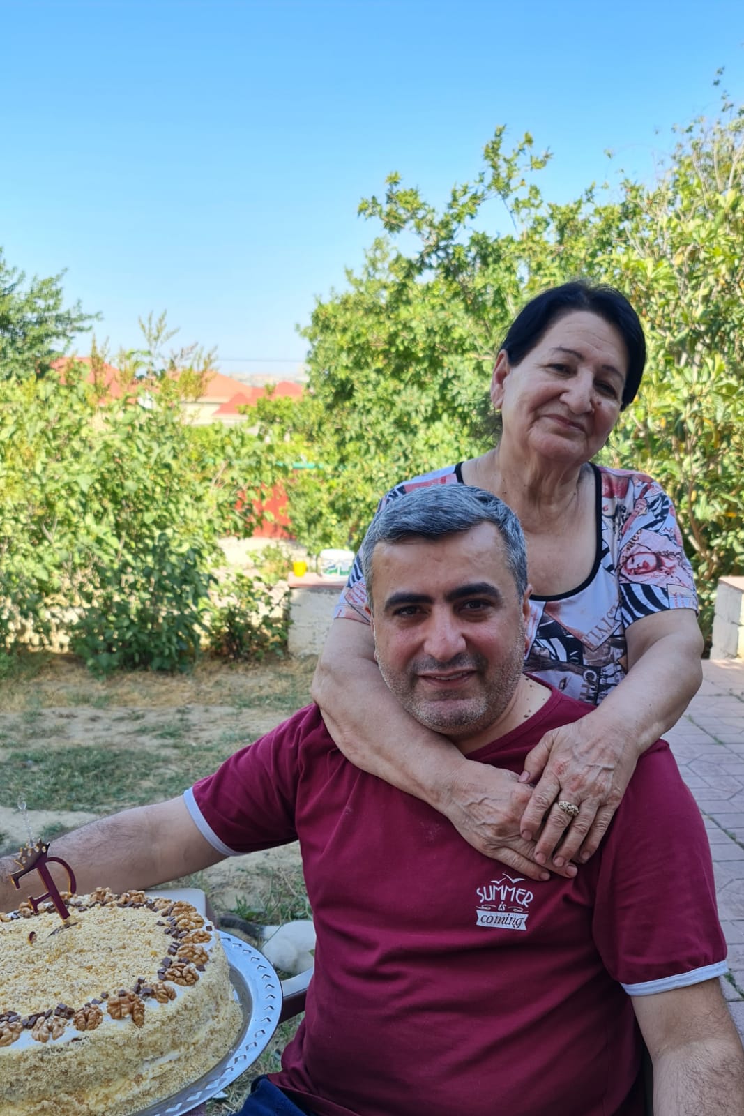 Məşhur teleşərhçinin anası Mehriban Əliyevaya müraciət etdi