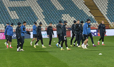 Millimizin futbolçuları Belqradın soyuğunda tər axıtdı -
