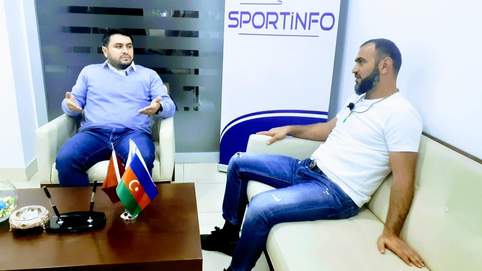 "SPORTİNFO TV": “Atam mənə dedi ki, yaxşı futbolçu olmaq istəyirsənsə, sən də..." - VİDEO