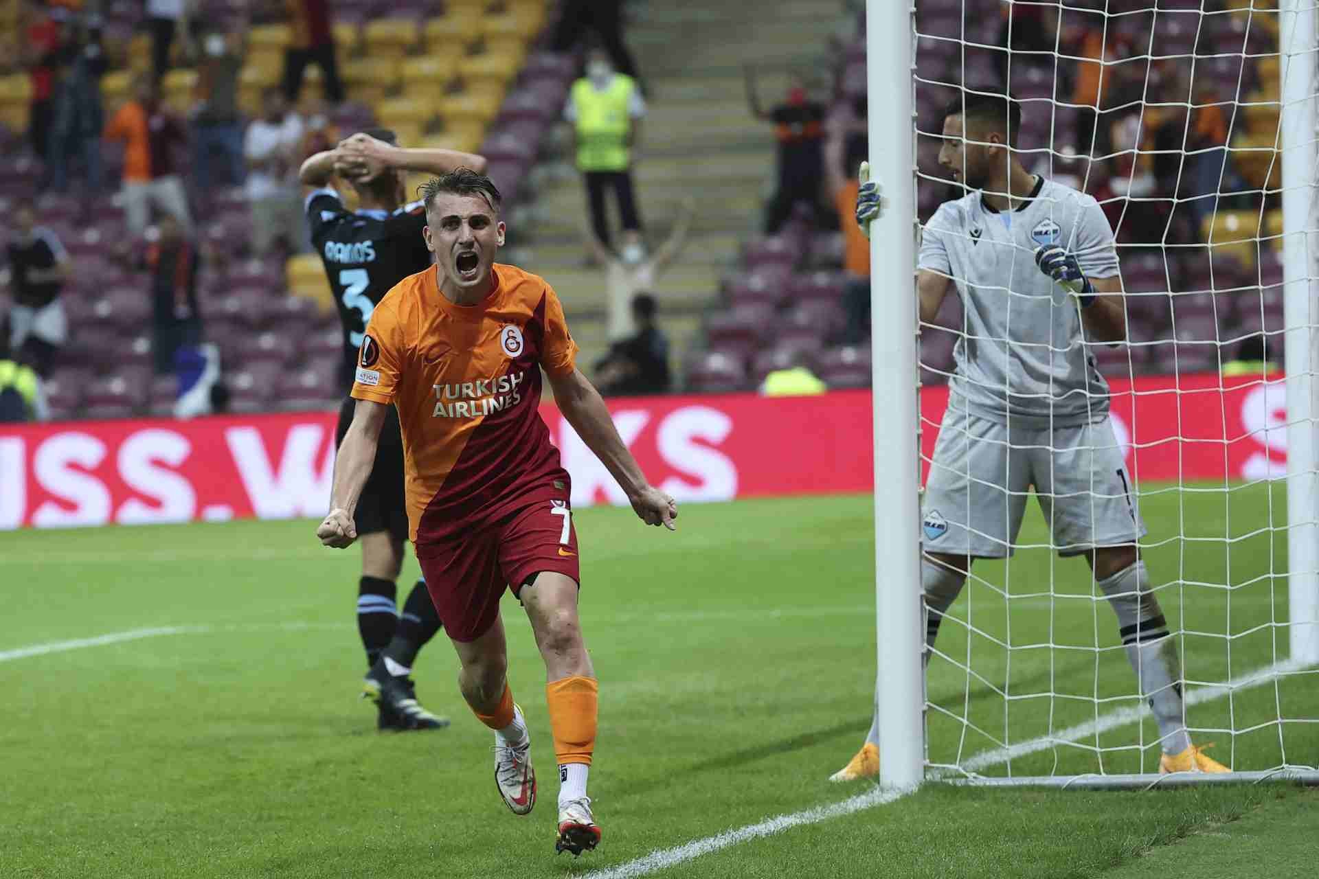 “Qalatasaray”ın hücumçusu “Latsio”ya transfer olur?