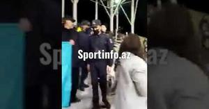 Futbola görə Bakıya gələn qazaxıstanlı xanımlar - VİDEO