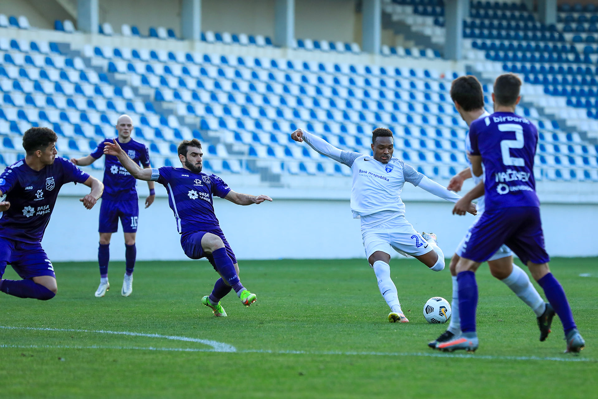 Azərbaycan futbolunda daha bir QALMAQALLI OLAY - FOTOLAR