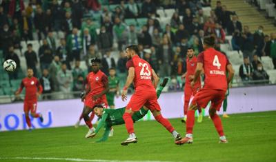 Namiqin istədiyi oldu - Türkiyədə Azərbaycan duelindən