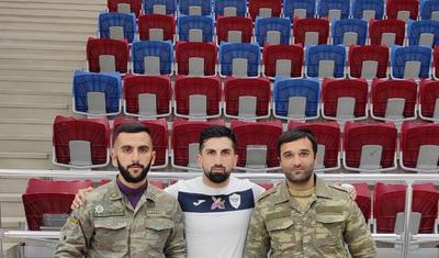 Təqdirəlayiq hal: Paytaxt klubu qəhrəman əsgərləri...